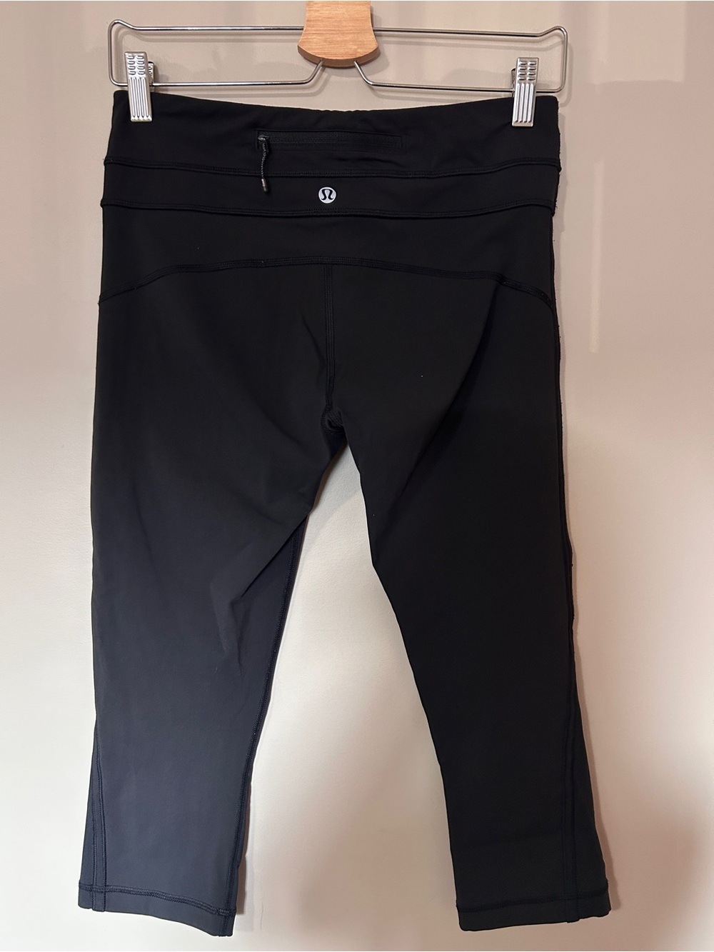 Lululemon Up The Pace Crop Leggings sz 6 - Picture 5 of 9